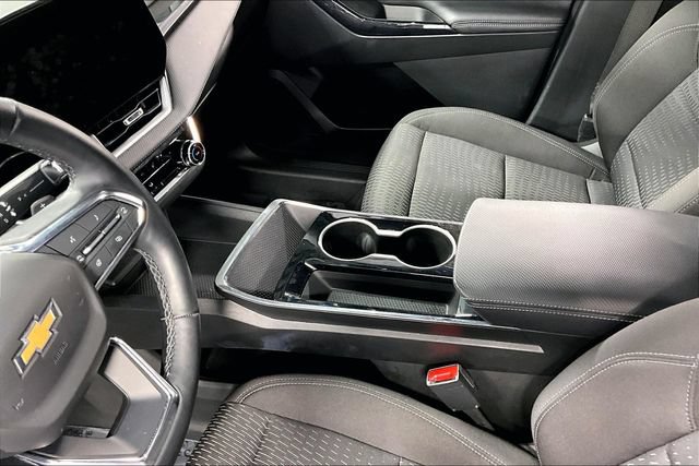 Used 2025 Chevrolet Equinox LT AWD/4WD image 17