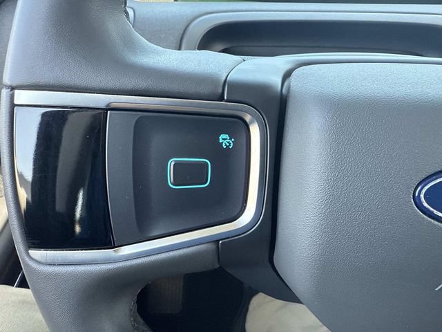 Certified 2025 Ford Expedition Active AWD/4WD image 27