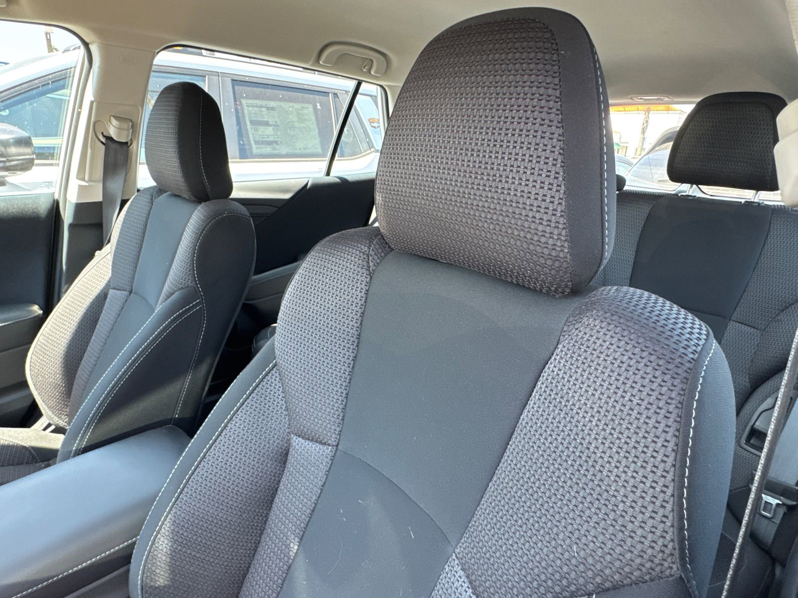 Used 2025 Subaru Outback AWD/4WD image 3