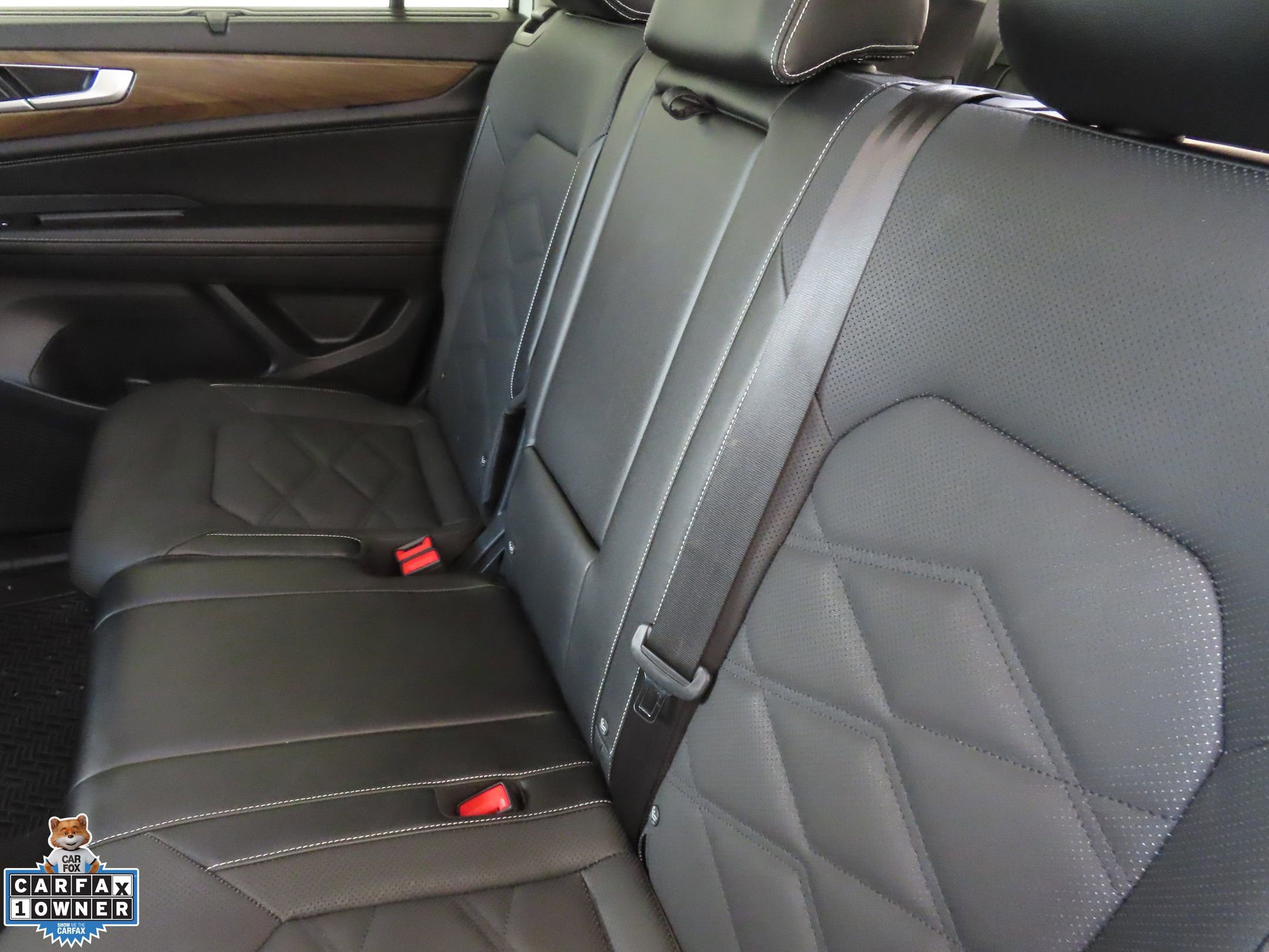 Used 2024 Volkswagen Atlas SE w/ Black Wheel Package FWD image 21