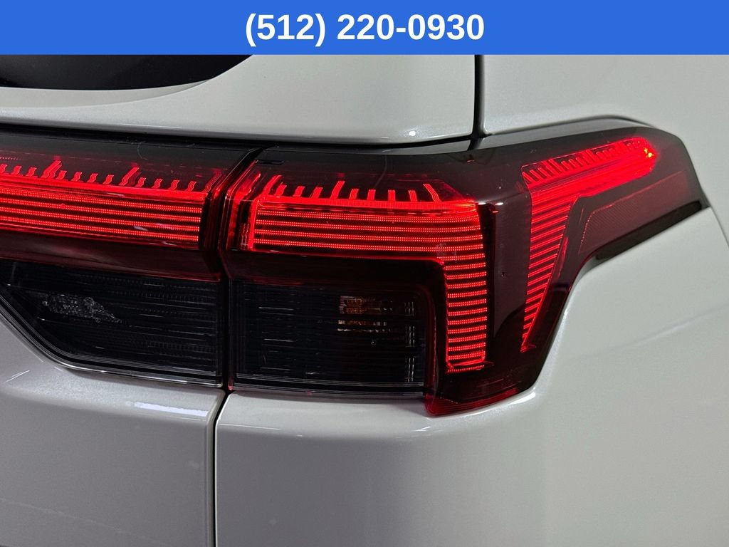 Certified 2026 Subaru Outback Touring AWD/4WD image 35