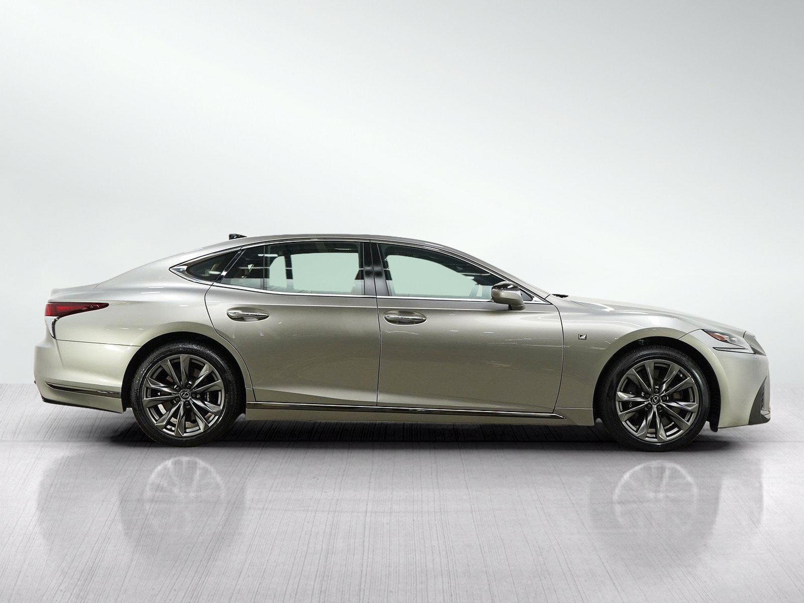 Used 2018 Lexus LS 500 F Sport w/ Accessory Package (Z2) AWD/4WD image 6