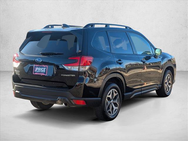 Used 2024 Subaru Forester Premium image 5