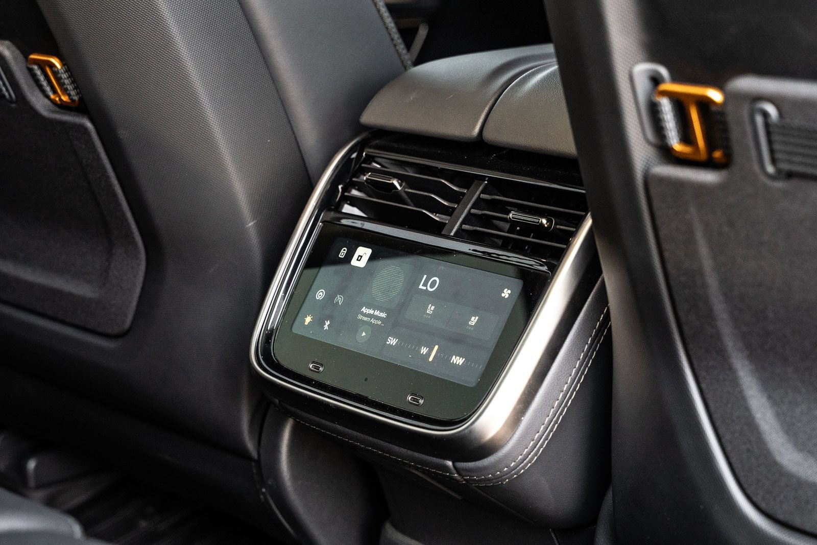 Used 2023 Rivian R1S Adventure AWD/4WD image 17
