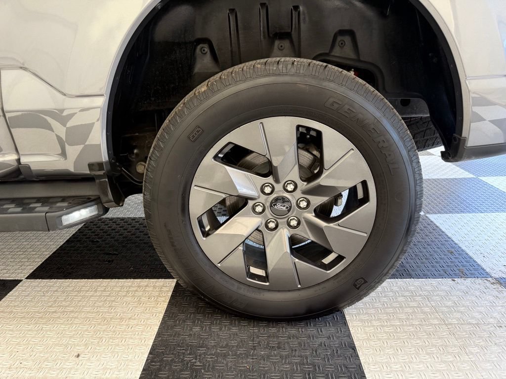 Used 2023 Ford F150 Lightning Lariat AWD/4WD image 13