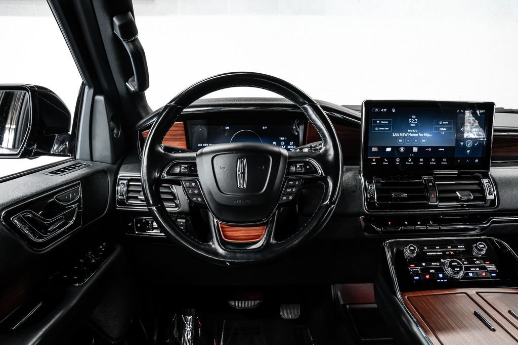 Used 2024 Lincoln Navigator L 4WD image 22