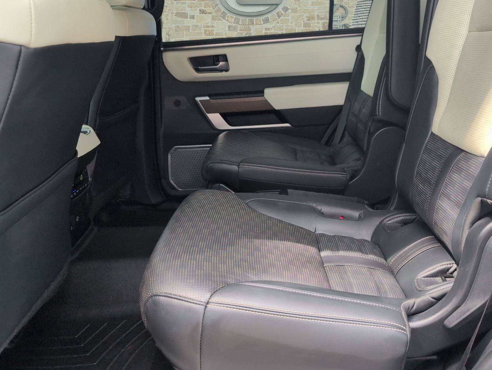 Used 2023 Toyota Sequoia Capstone AWD/4WD image 15