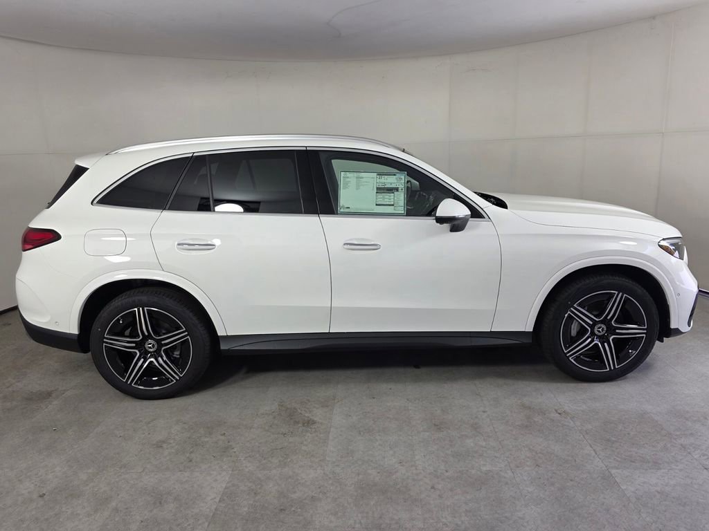 New 2026 Mercedes-Benz GLC 300 image 3