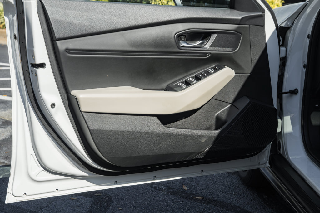 Certified 2023 Honda Accord EX image 33