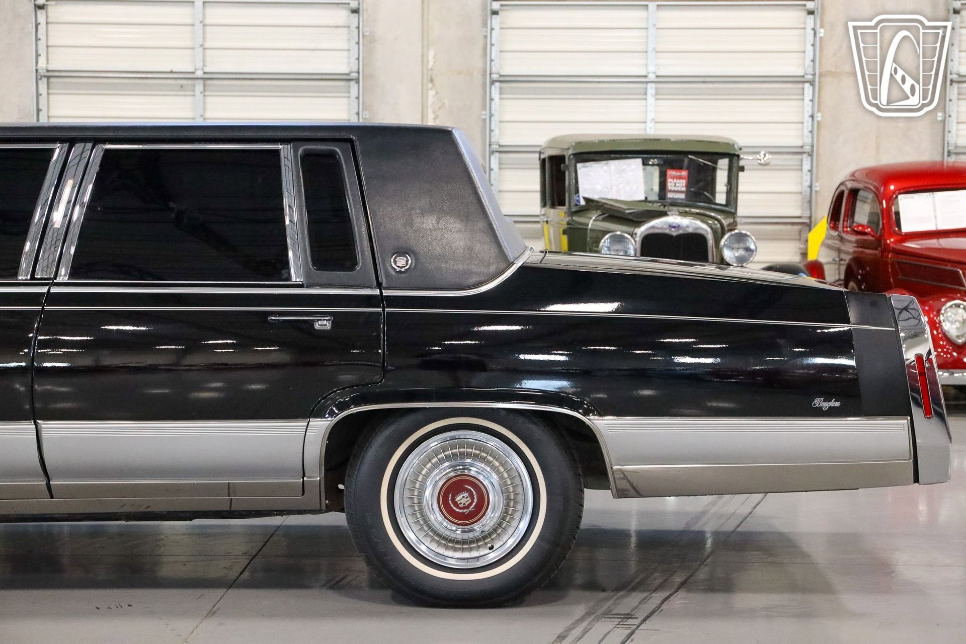 Used 1992 Cadillac Brougham image 32