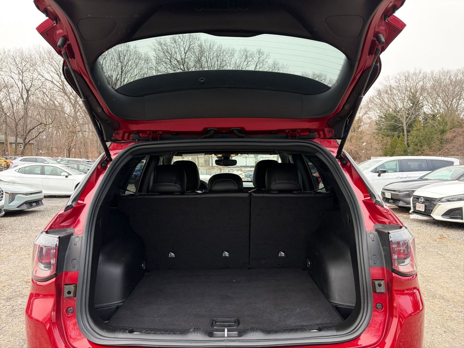 Used 2025 Jeep Compass Trailhawk image 30