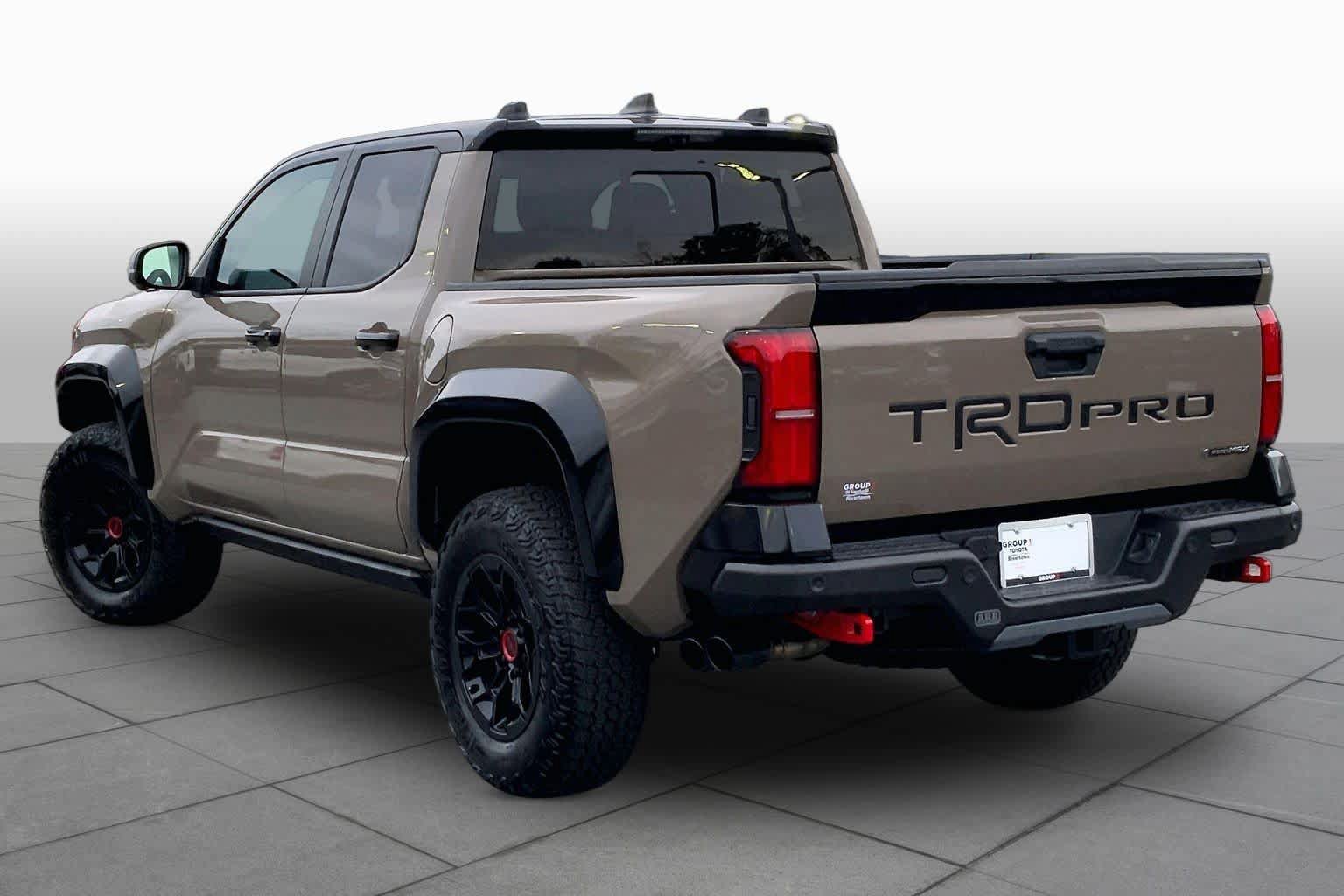 Used 2025 Toyota Tacoma TRD Pro w/ Tow Tech Package AWD/4WD image 11