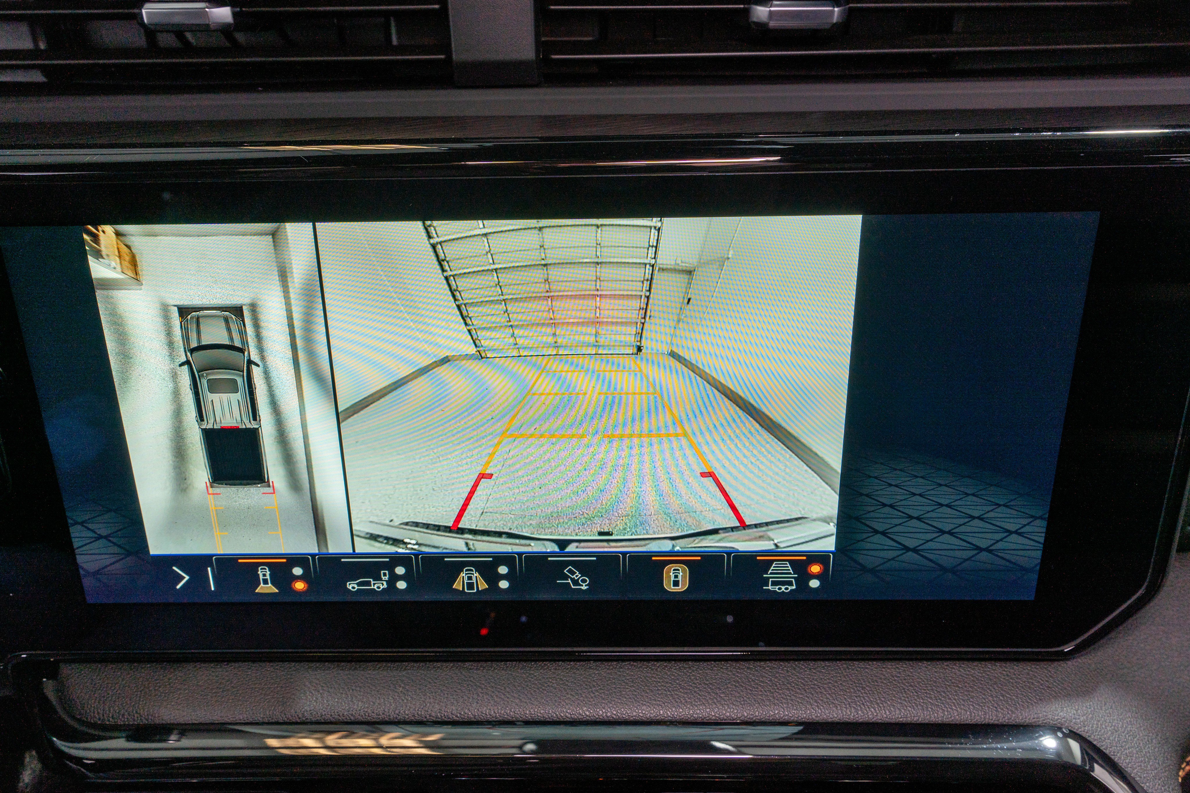 Used 2024 GMC Sierra 1500 AT4 w/ Technology Package image 25