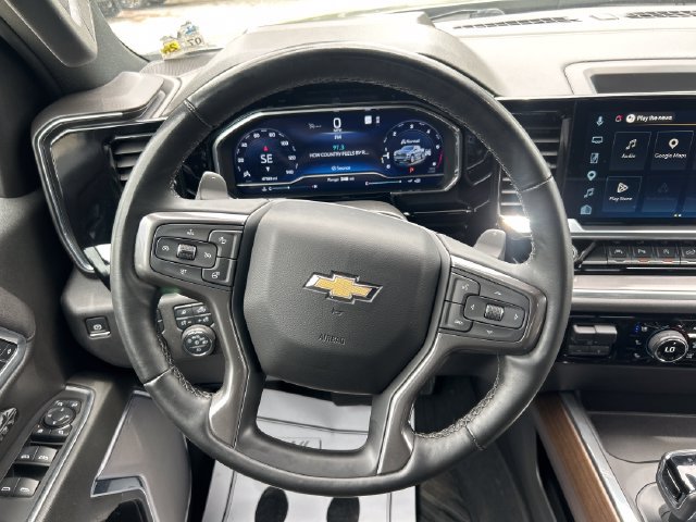 Used 2024 Chevrolet Silverado 1500 High Country w/ Technology Package AWD/4WD image 14