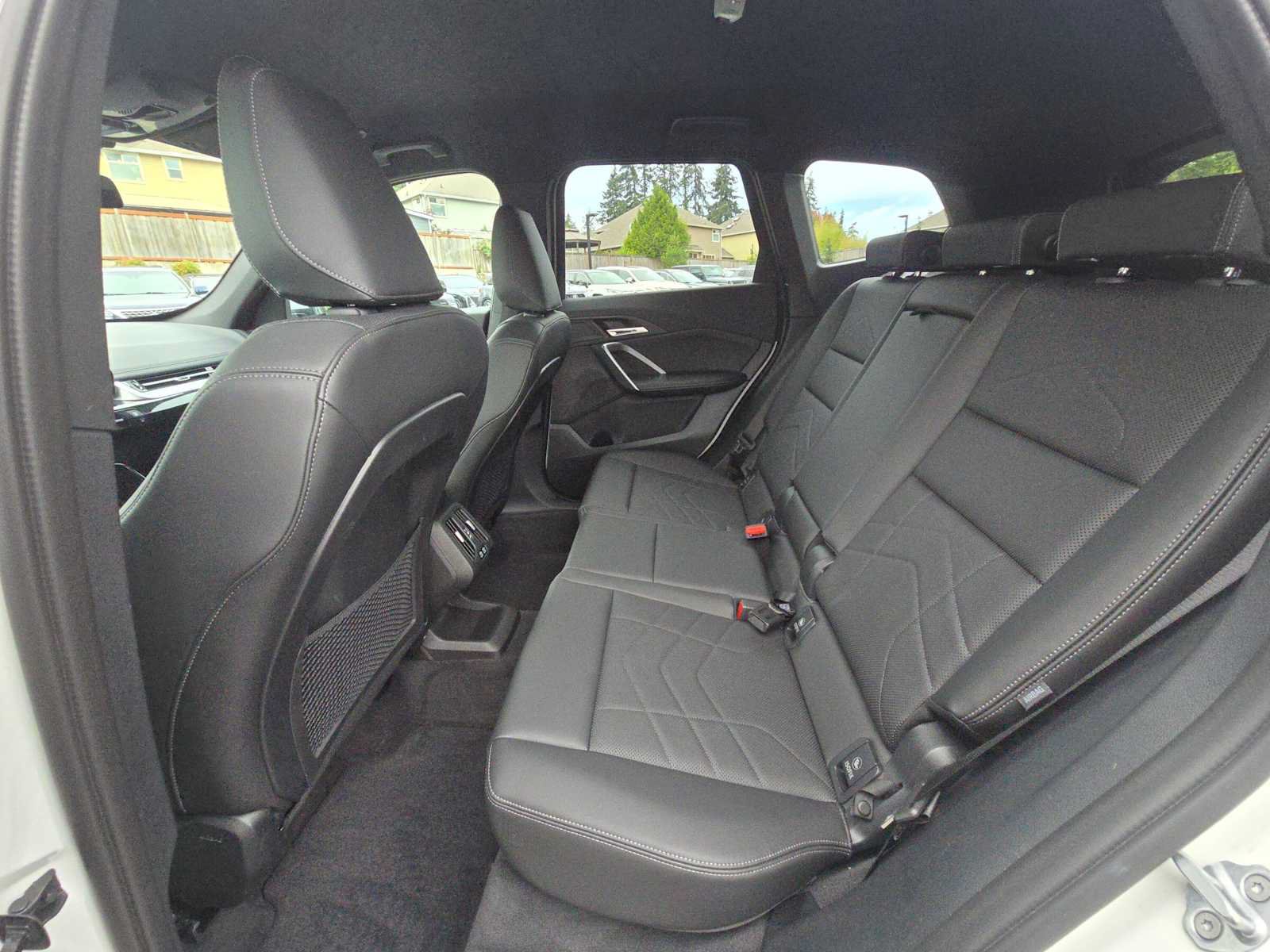 Used 2024 BMW X1 xDrive28i w/ Convenience Package AWD/4WD image 16