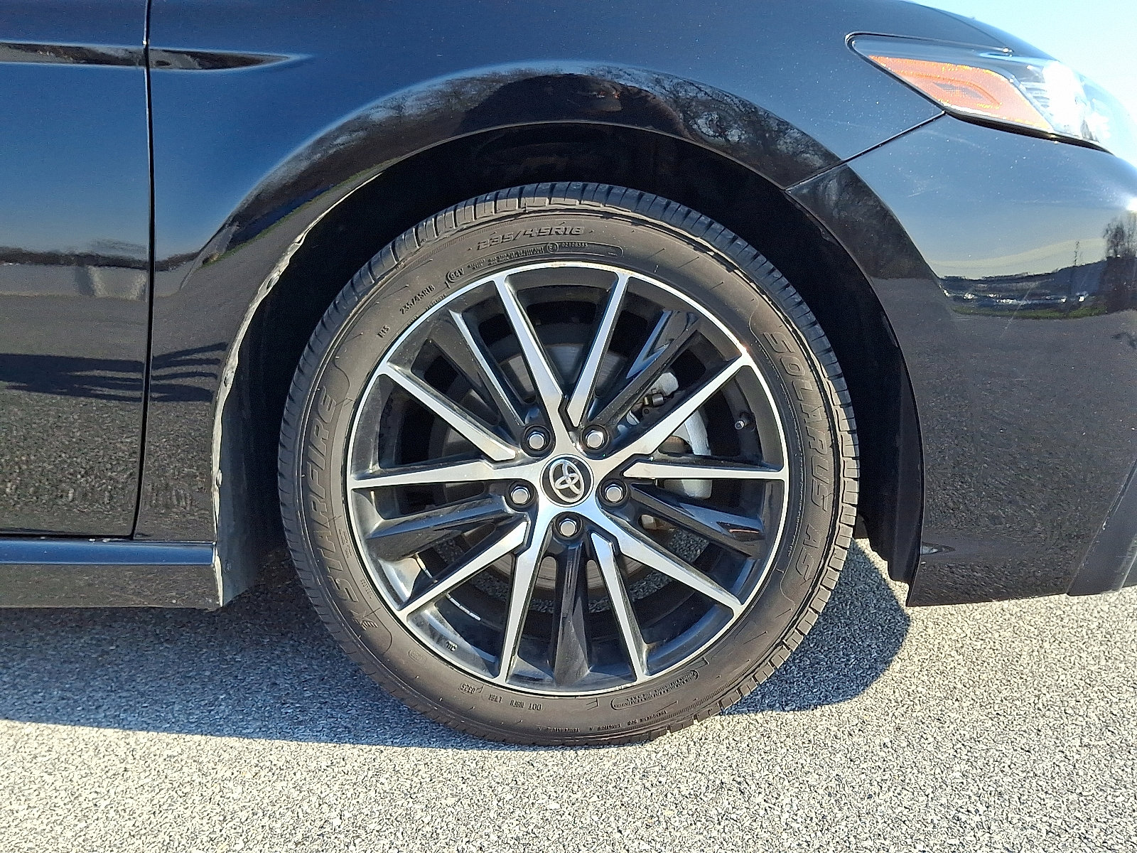 Used 2024 Toyota Camry SE image 9