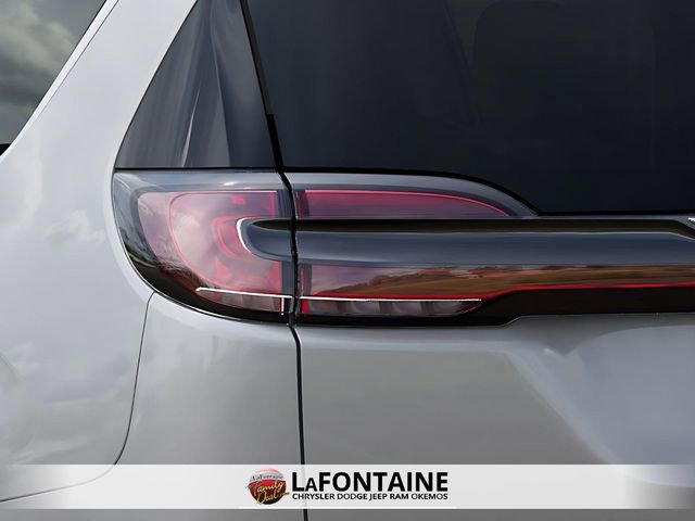 New 2026 Chrysler Pacifica Pinnacle w/ Trailer Tow Group AWD/4WD image 9