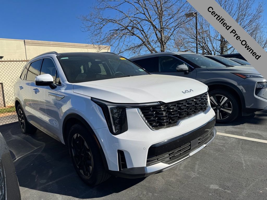 Certified 2025 Kia Sorento S w/ Panoramic Sunroof Package image 1