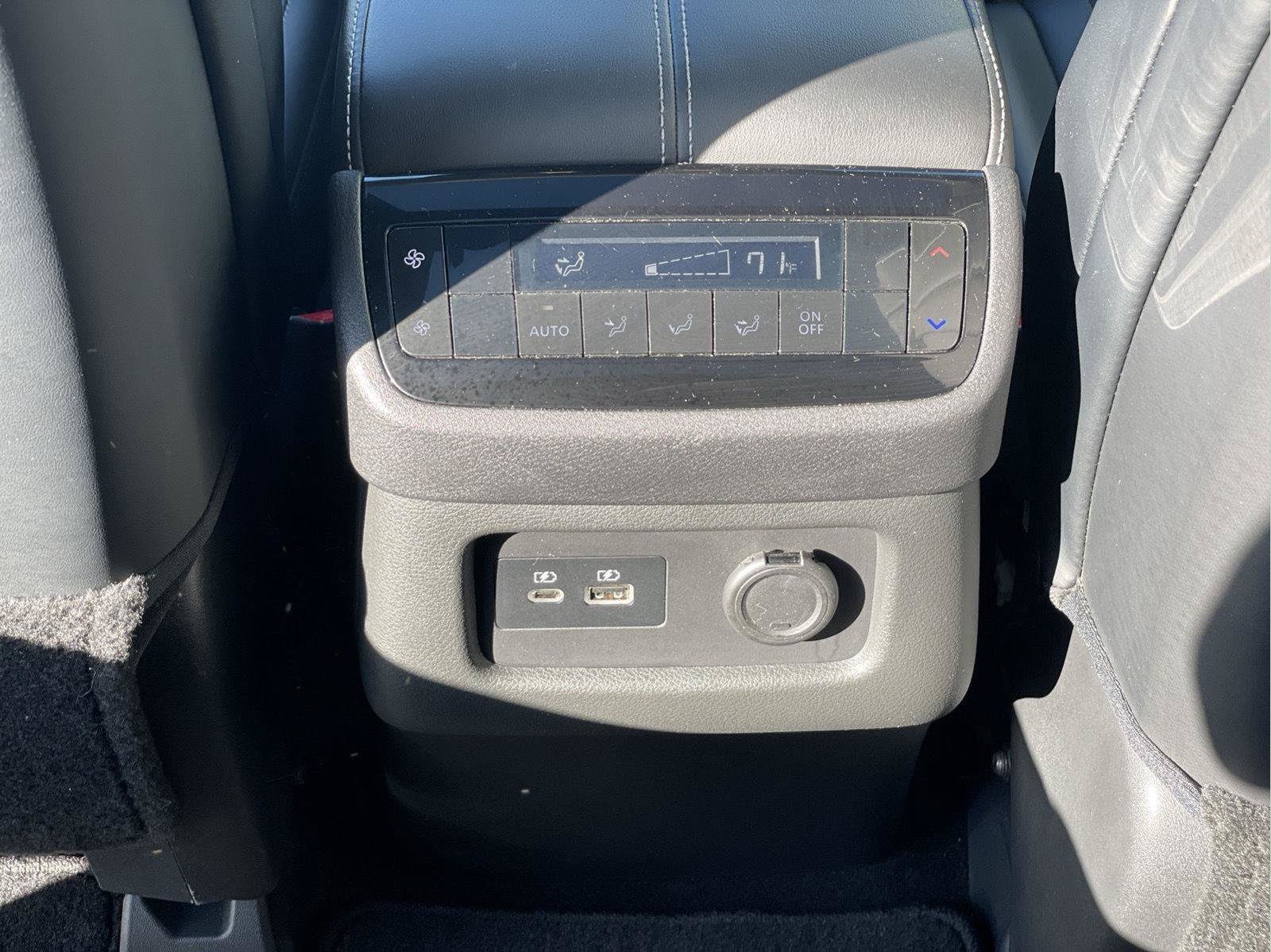 Used 2023 INFINITI QX60 Luxe w/ Cargo Package AWD/4WD image 18