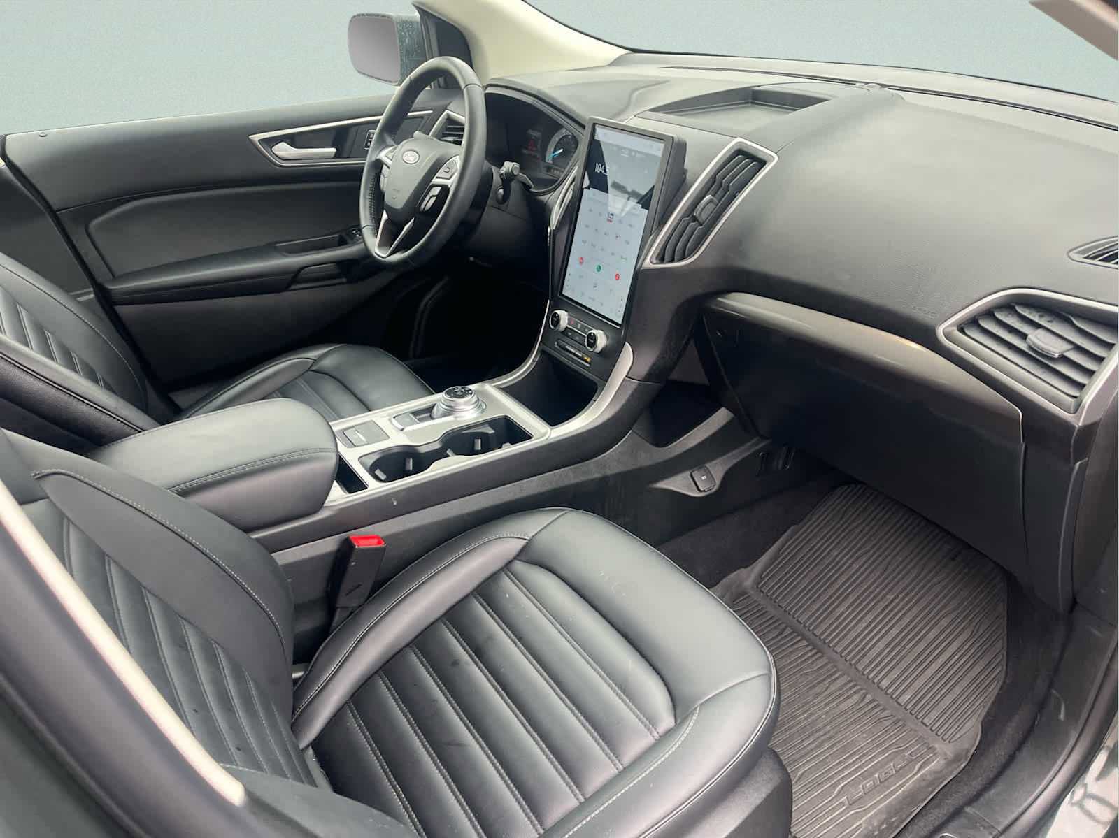 Used 2024 Ford Edge SEL w/ Convenience Package image 13