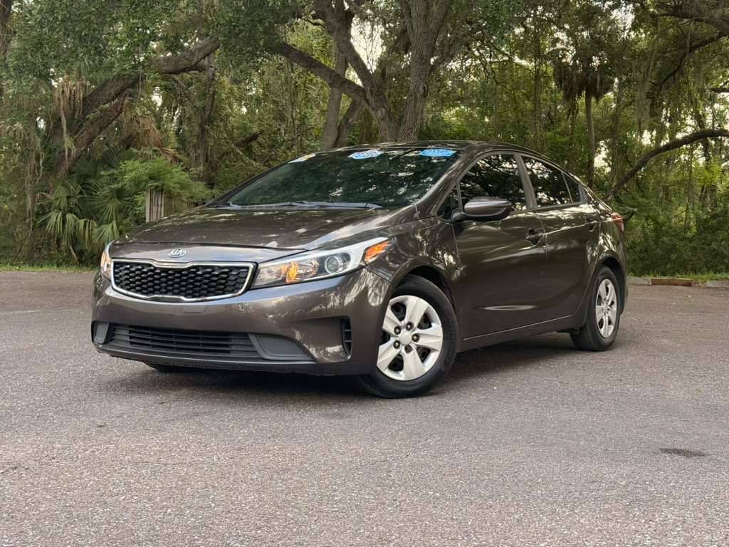 Used 2018 Kia Forte LX FWD image 1