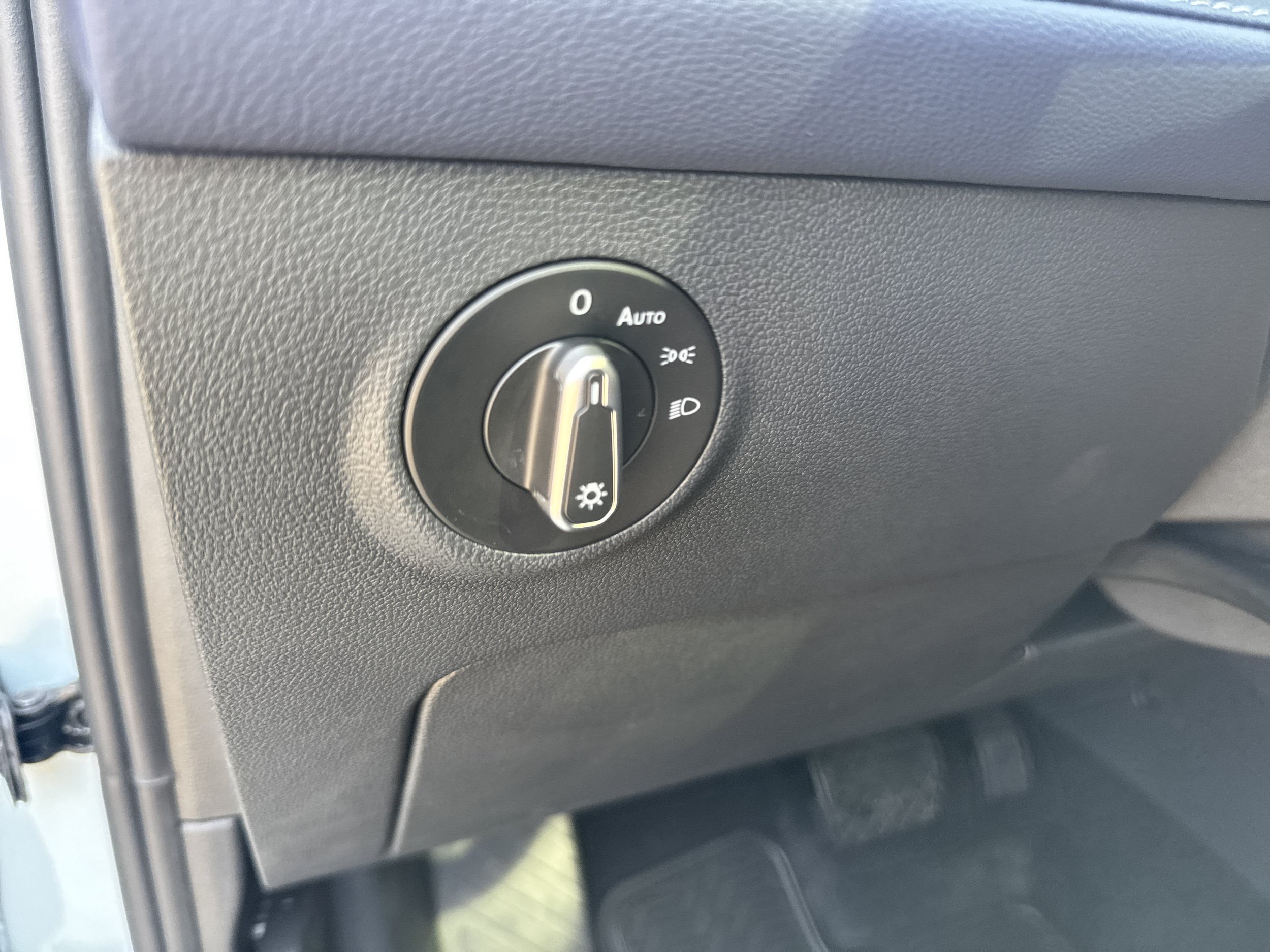 New 2026 Volkswagen Taos SEL AWD/4WD image 13