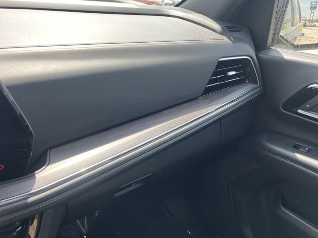 Used 2025 Chevrolet Tahoe LT image 35