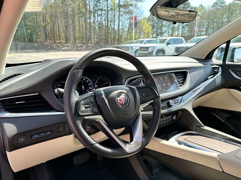 Used 2023 Buick Enclave Avenir w/ Avenir Technology Package image 10