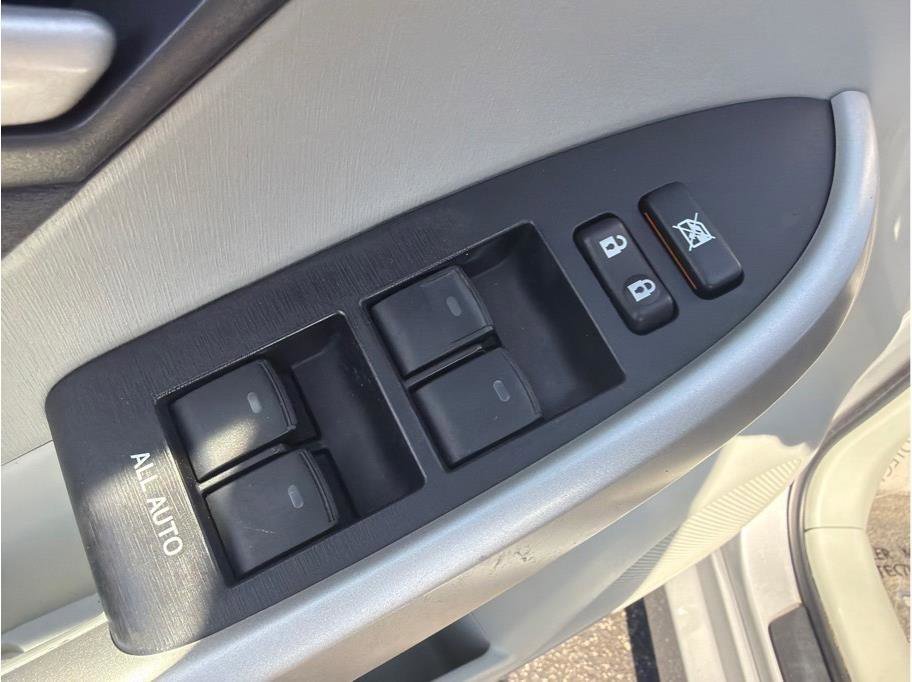 Used 2010 Toyota Prius Three FWD image 9