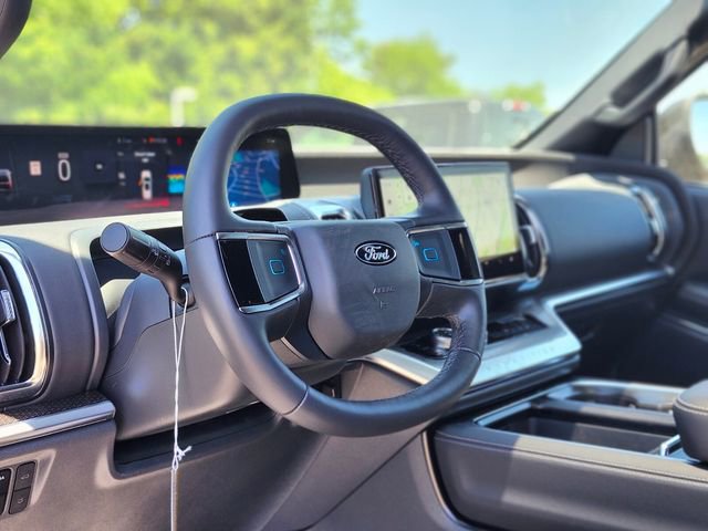 New 2026 Ford Expedition Platinum w/ Stealth Performance Package AWD/4WD image 21