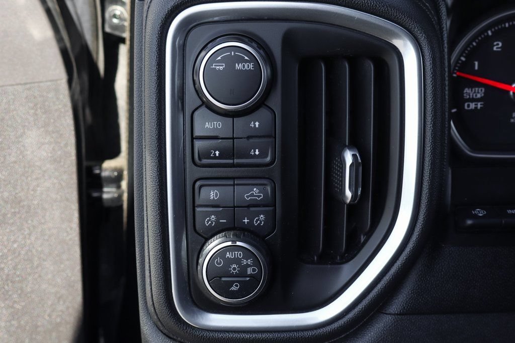 Used 2021 Chevrolet Silverado 1500 High Country w/ Technology Package AWD/4WD image 21