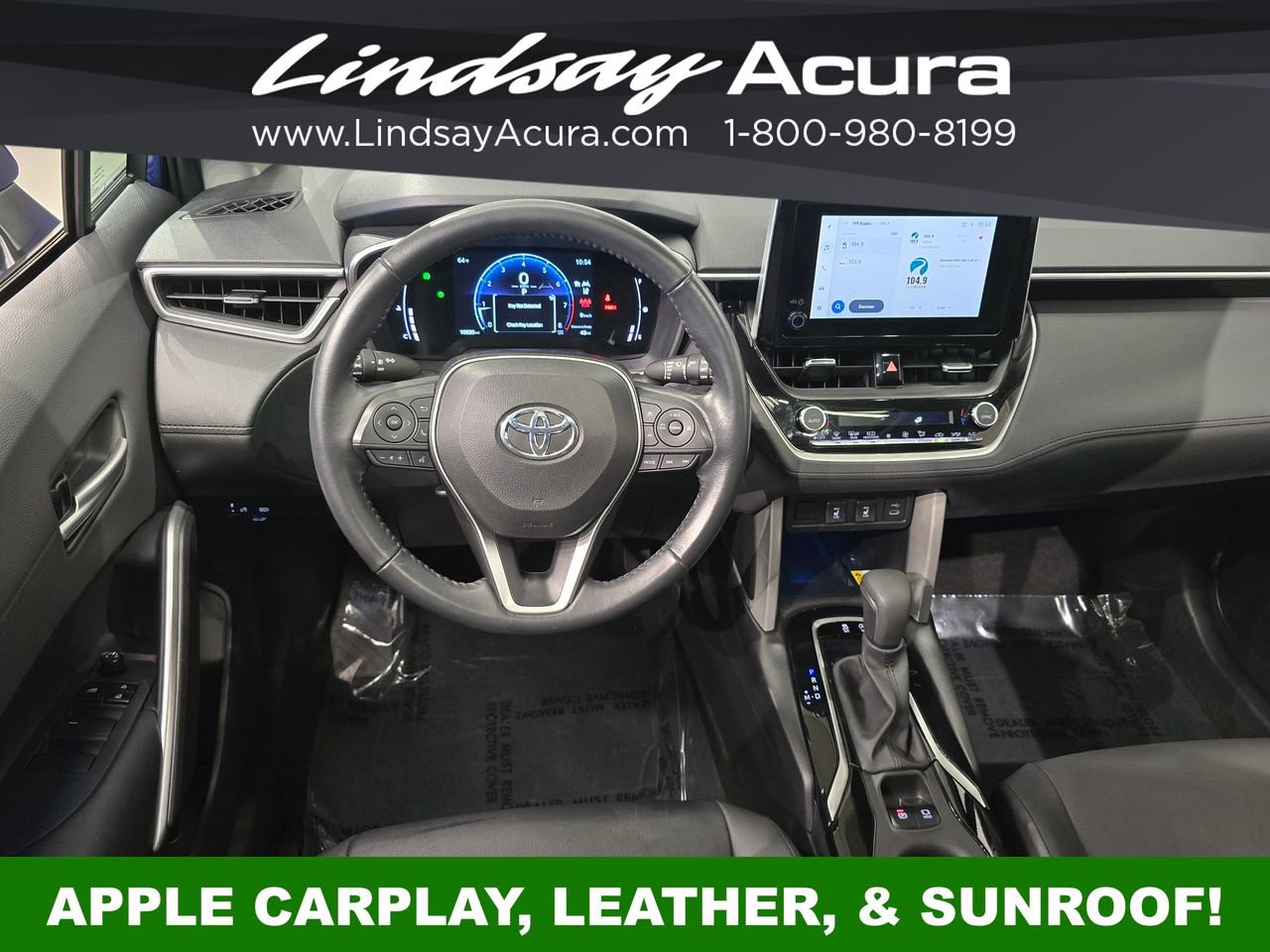 Used 2023 Toyota Corolla Cross XLE w/ Convenience Package FWD image 12