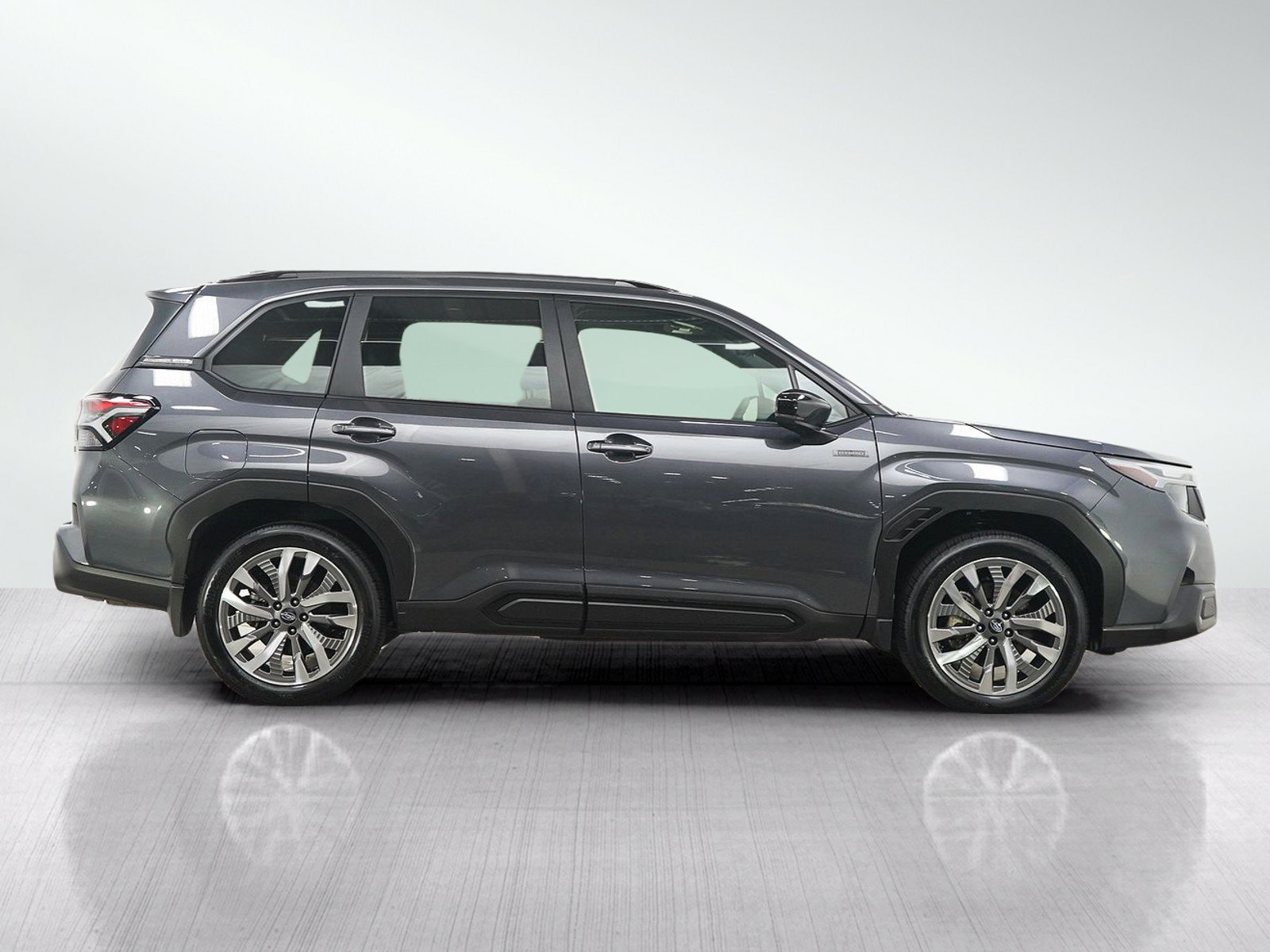 Used 2025 Subaru Forester Touring w/ Touring Package AWD/4WD image 6