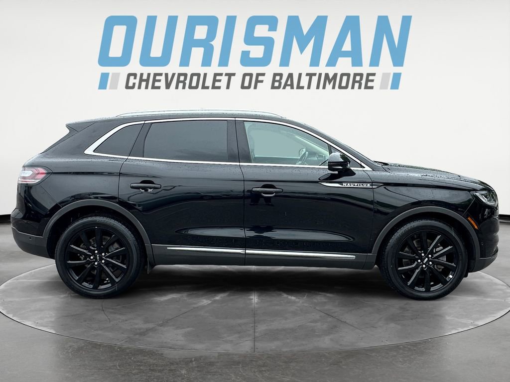 Used 2021 Lincoln Nautilus Reserve w/ Equipment Group 201A AWD/4WD image 7