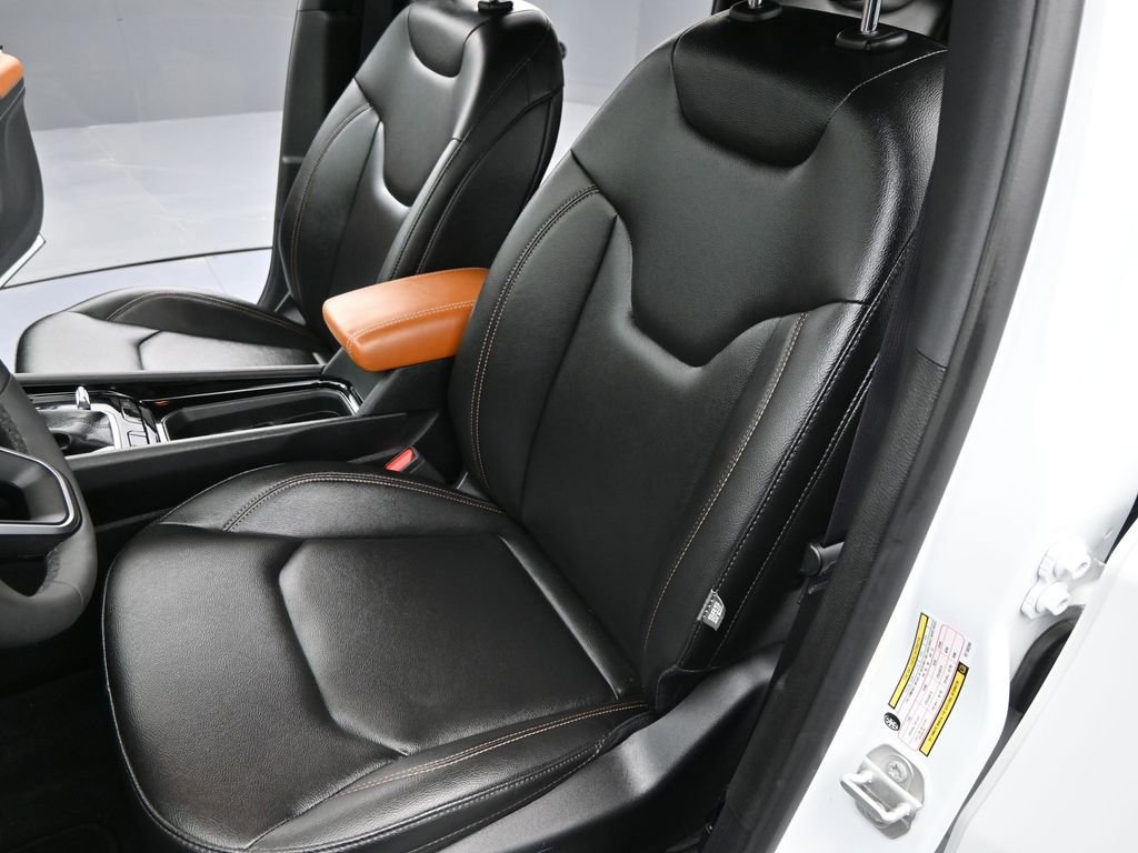 Used 2024 Jeep Compass Limited image 10