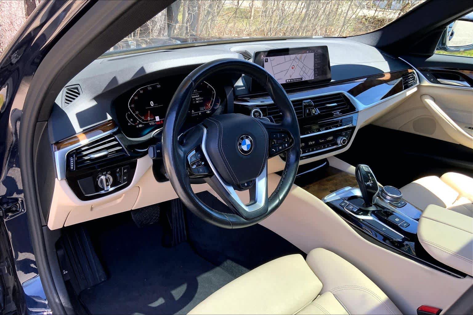 Used 2020 BMW 530i xDrive w/ Premium Package AWD/4WD image 18
