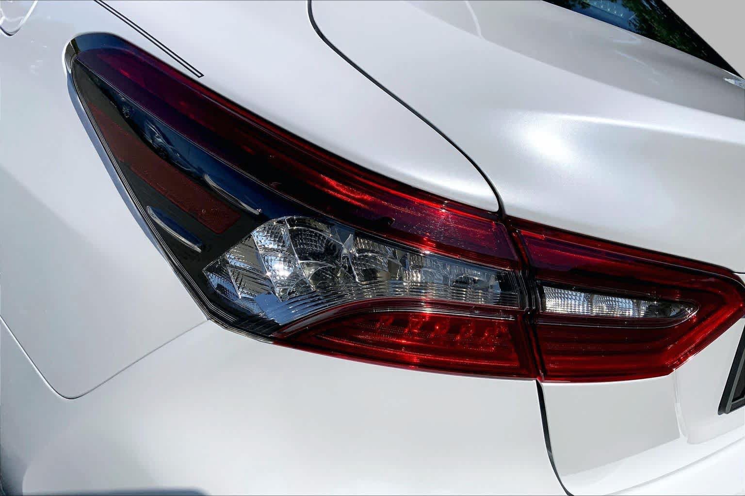 Used 2023 Toyota Camry XLE w/ Navigation Package FWD image 29