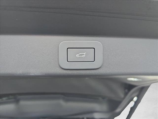 New 2026 Land Rover Range Rover Sport SE AWD/4WD image 13
