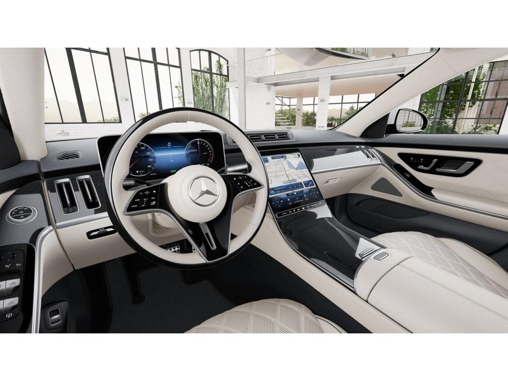 Used 2025 Mercedes-Benz S 580e 4MATIC Sedan image 3