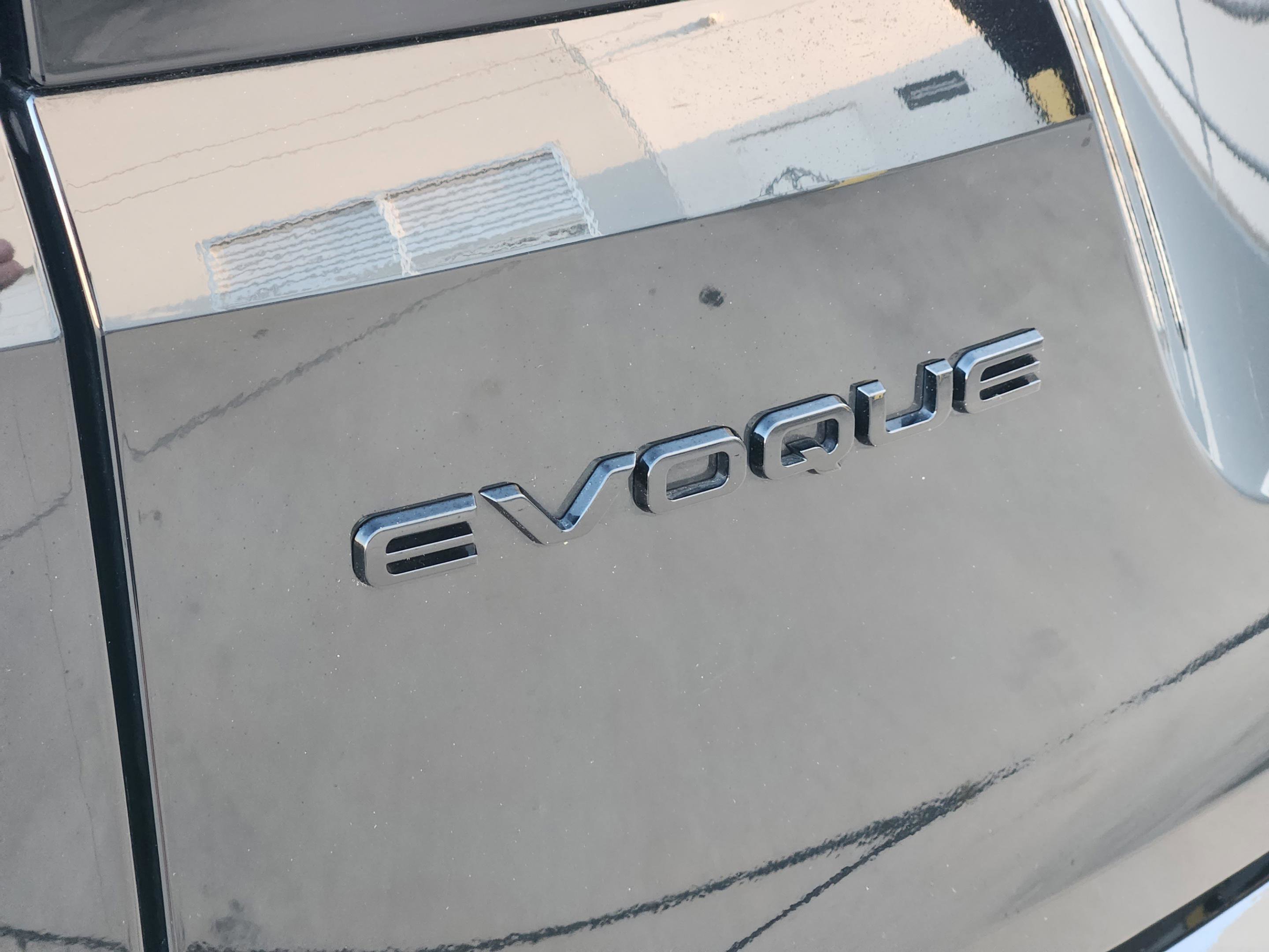 Certified 2025 Land Rover Range Rover Evoque Dynamic SE AWD/4WD image 36