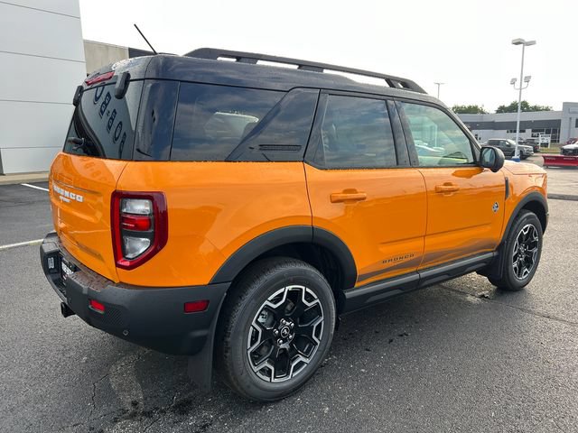New 2026 Ford Bronco Sport Outer Banks w/ Outer Banks Tech Package+ AWD/4WD image 8