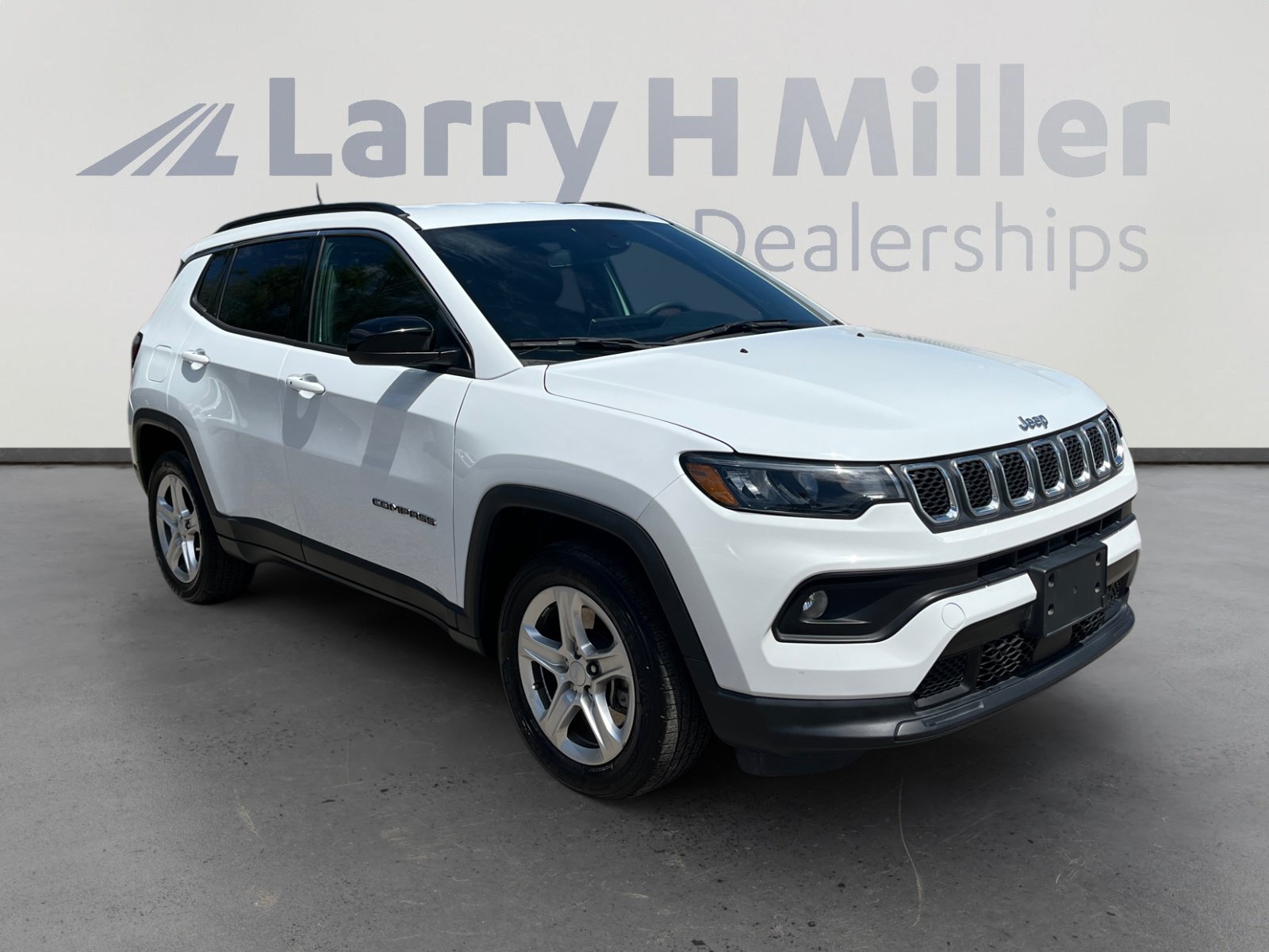 Certified 2023 Jeep Compass Latitude AWD/4WD image 7