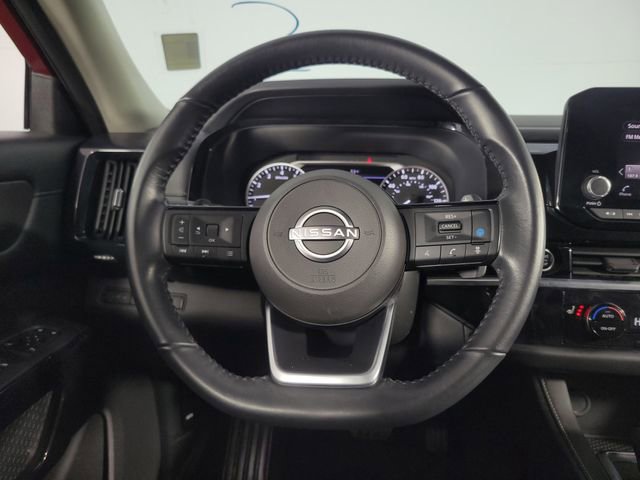 Used 2023 Nissan Pathfinder SV image 23