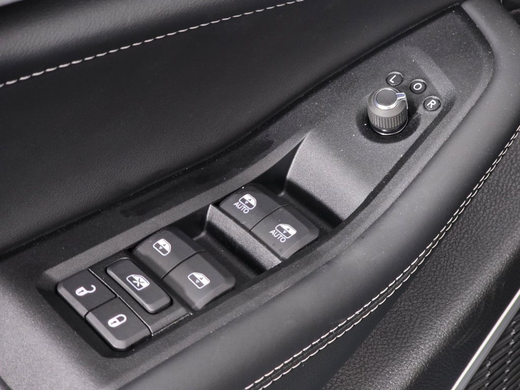 New 2026 Jeep Grand Cherokee Limited AWD/4WD image 40