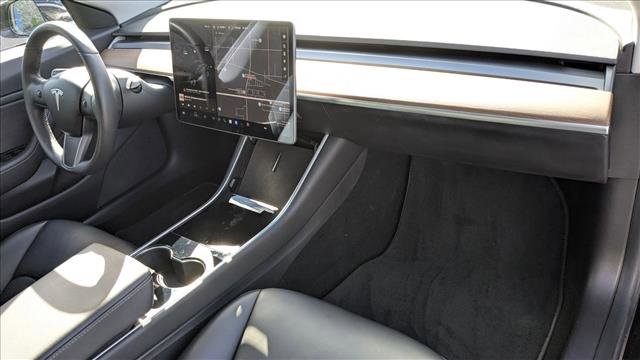 Used 2020 Tesla Model 3 Performance image 27