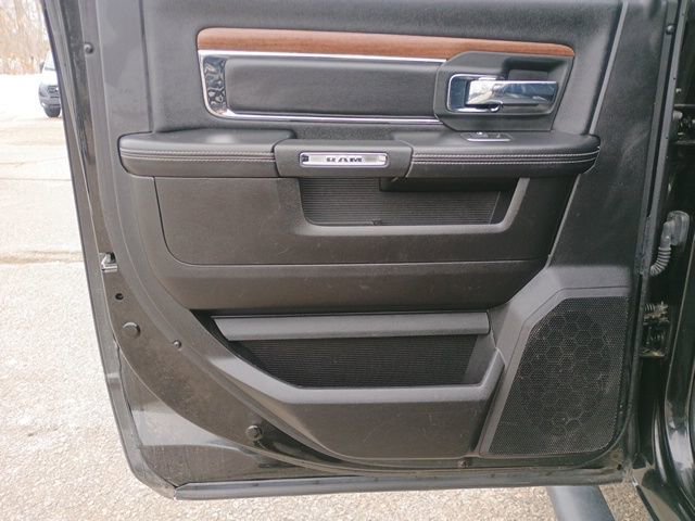 Used 2017 RAM 2500 Laramie w/ Sport Appearance Group image 20