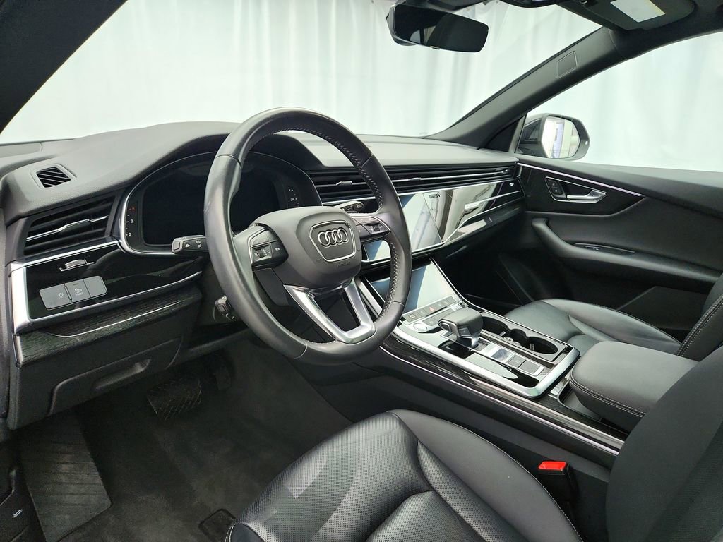 Used 2019 Audi Q8 Premium Plus w/ Premium Plus AWD/4WD image 11