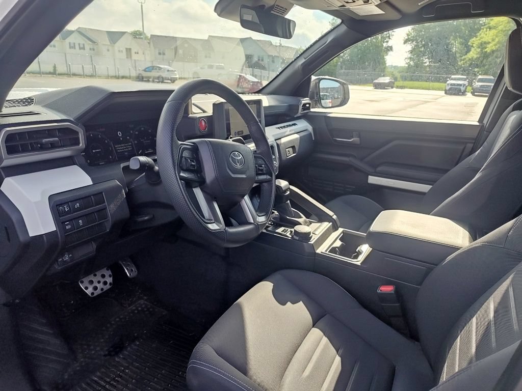 Used 2024 Toyota Tacoma TRD Sport AWD/4WD image 10