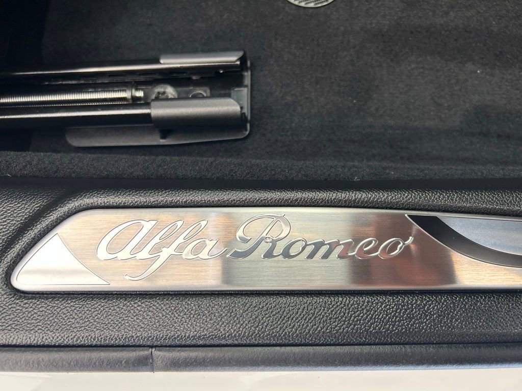 New 2025 Alfa Romeo Giulia w/ Driving Assist Package image 14