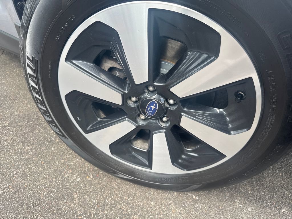 Used 2017 Subaru Forester 2.5i Premium AWD/4WD image 39